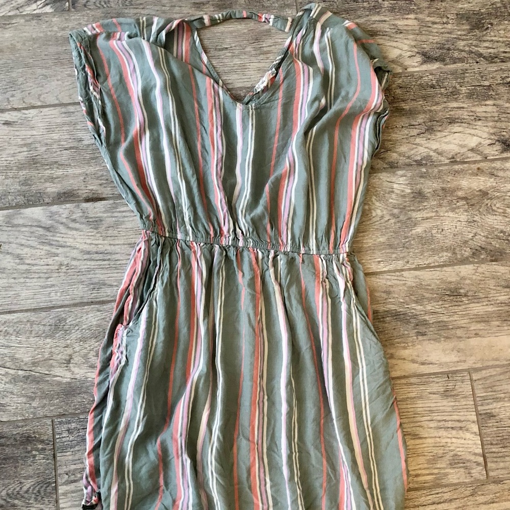Dress with pockets